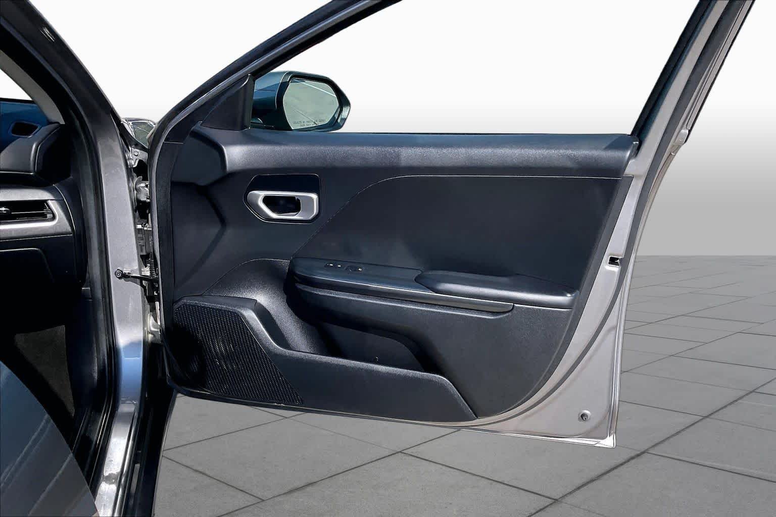 Used 2026 Steel Gray Kia LXS image 22