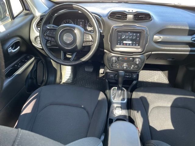Used 2018 Jetset Blue Jeep Latitude image 8