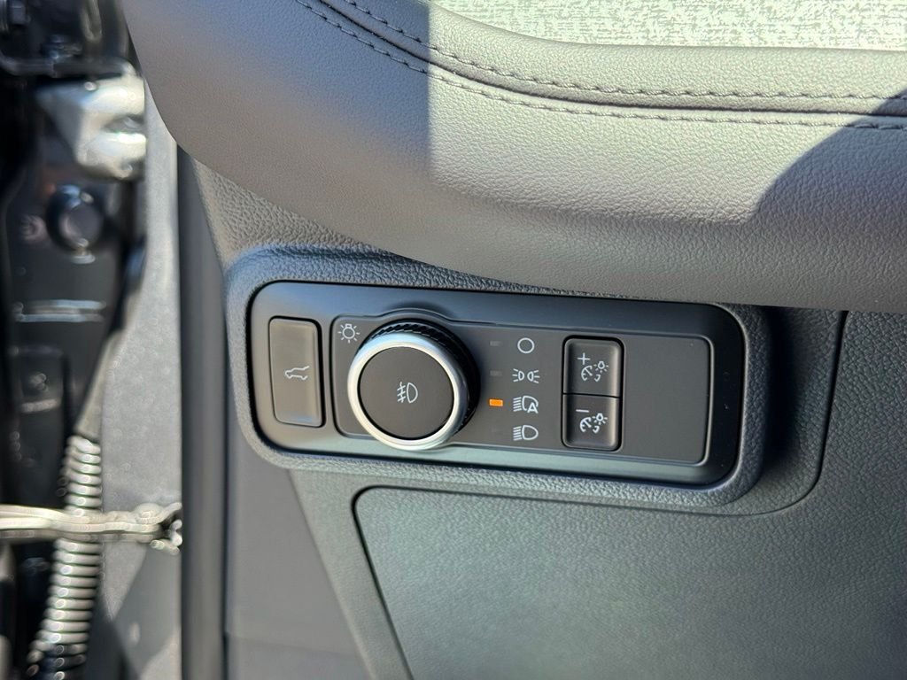 New 2026 Carbonized Gray Metallic Ford Platinum™ image 13