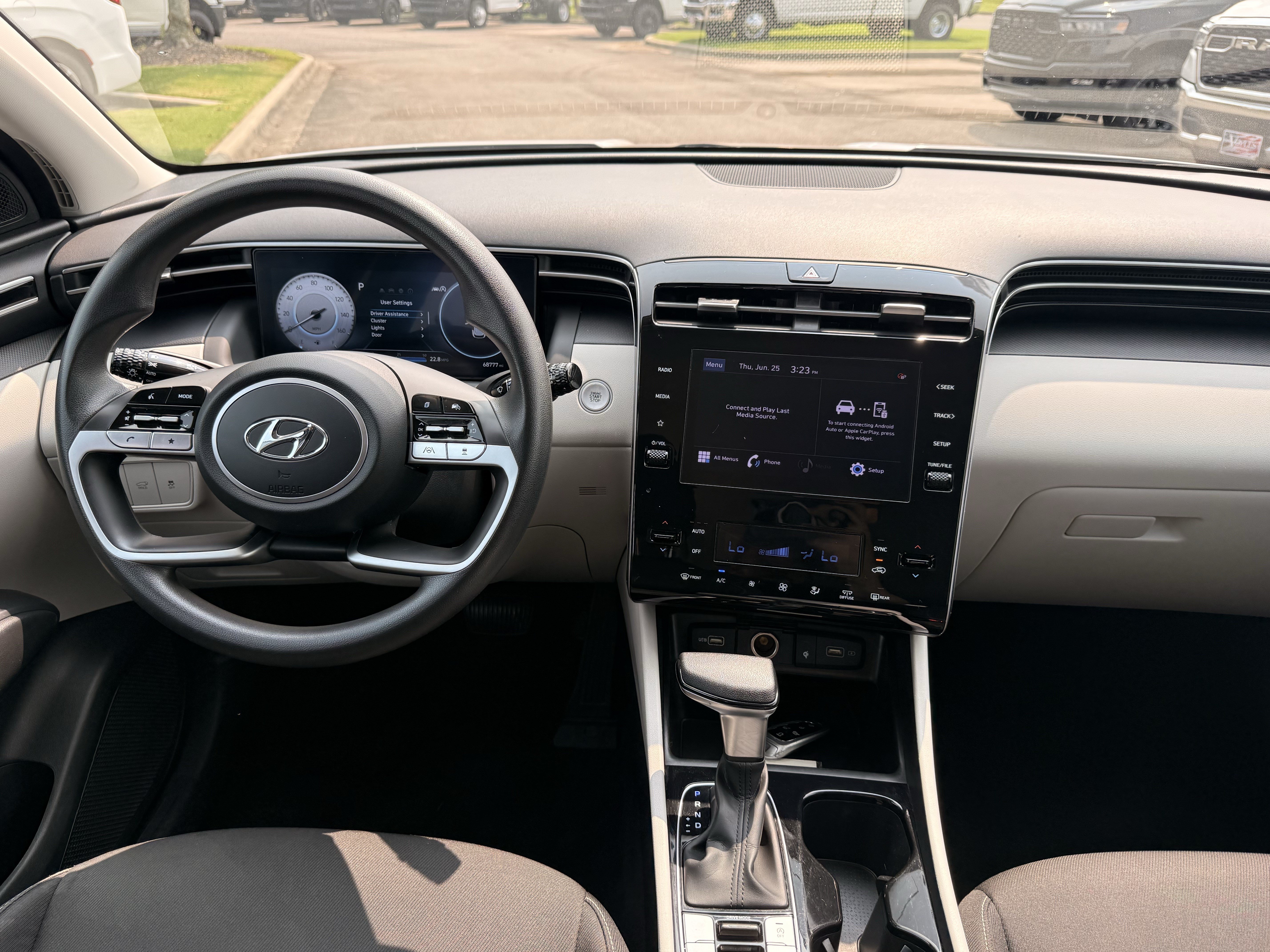 Used 2024 White Pearl Hyundai SEL image 24
