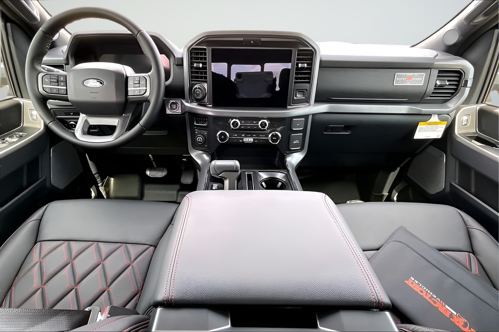 New 2026 Agate Black Metallic Ford XLT image 5