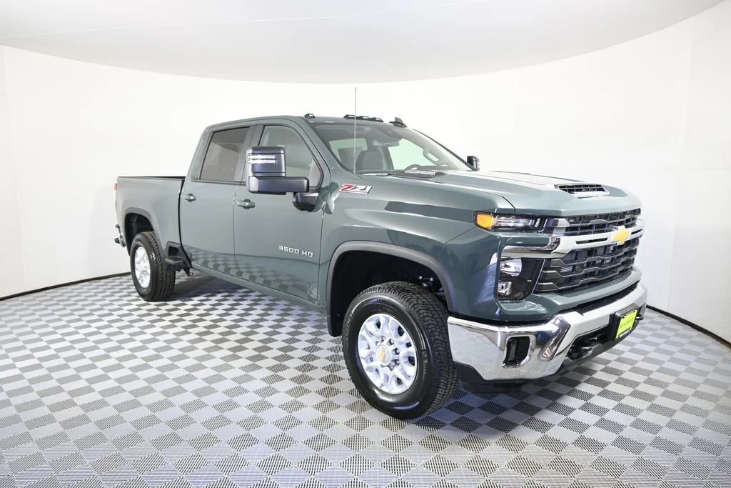 2026 Chevrolet Silverado 3500 HD LT - Photo 10