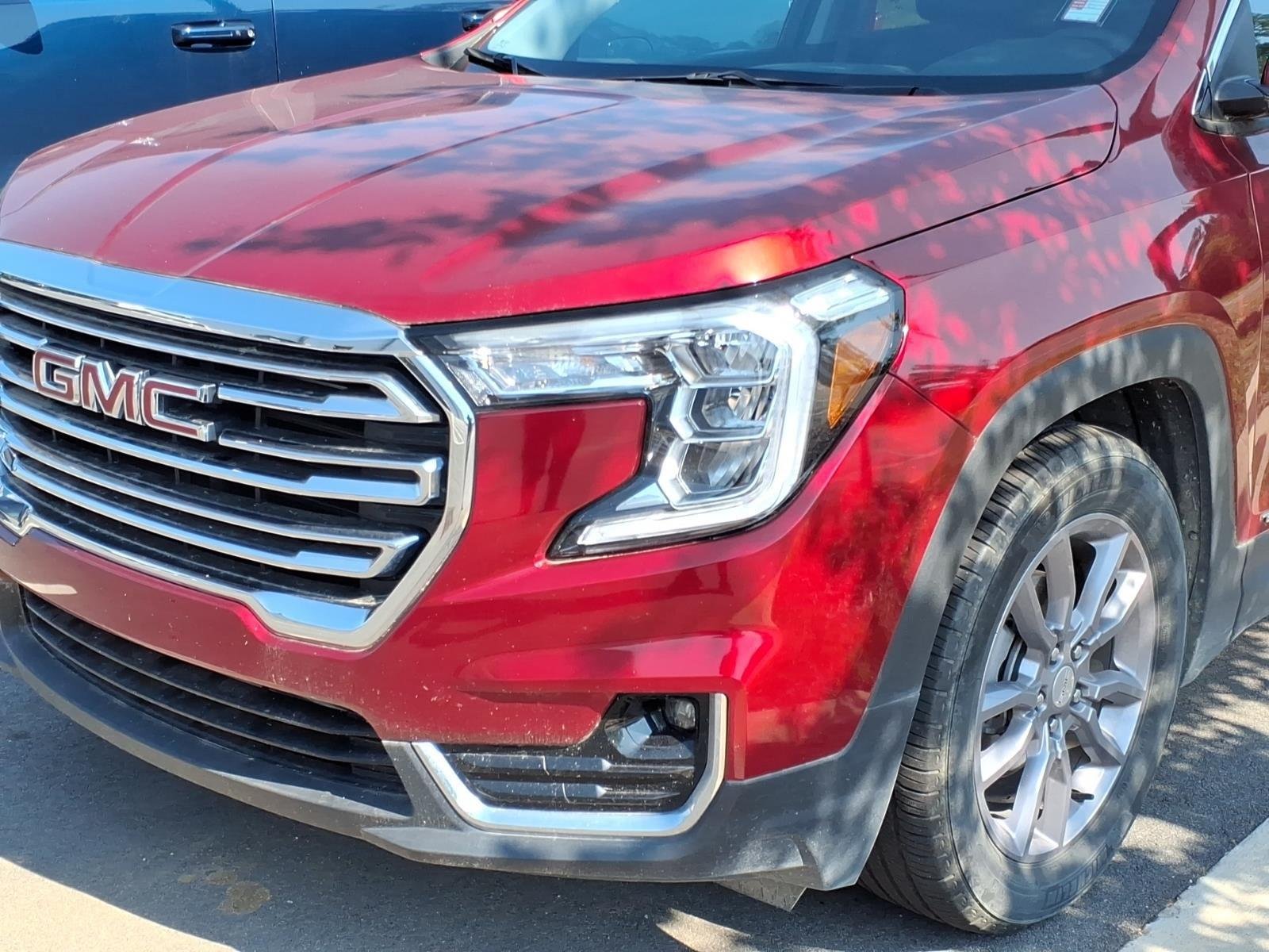 Used 2023 Volcanic Red Tintcoat GMC SLT image 2