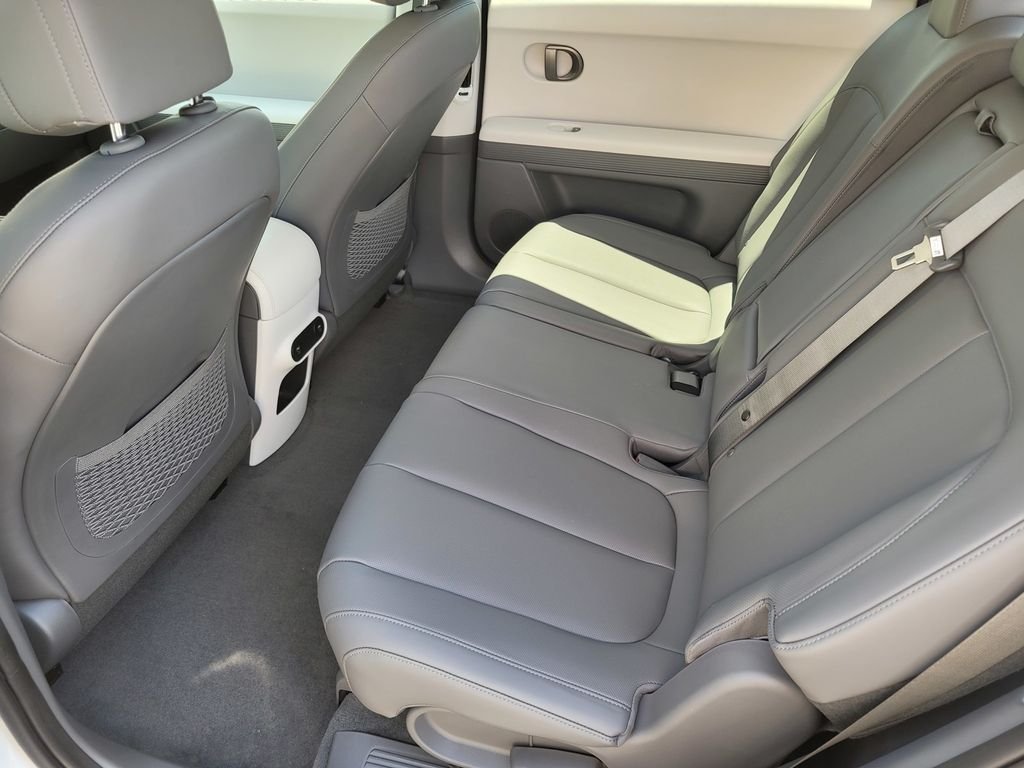 New 2026 White Hyundai SEL image 6