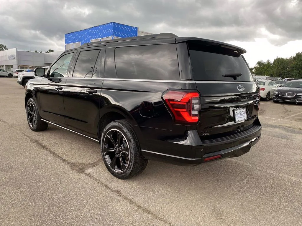 Used 2024 Black Ford Limited image 8