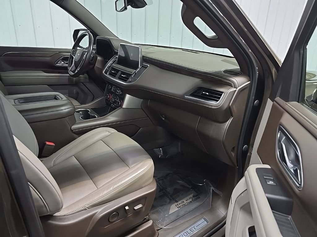 Used 2021 Graywood Metallic Chevrolet LT image 19