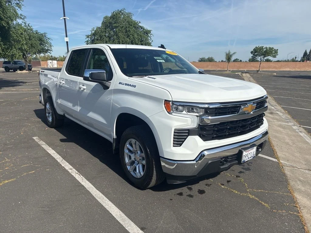 2026 Chevrolet Silverado 1500 LT 2FL 4X4 Crew Cab Short Box's photo