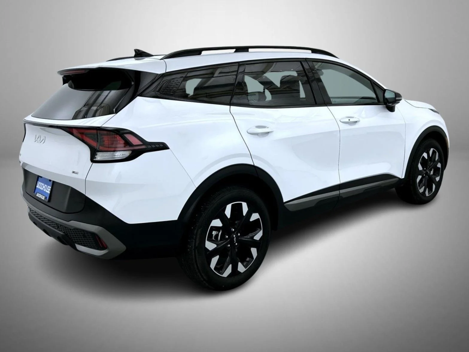 Used 2024 White Kia X-Line image 5