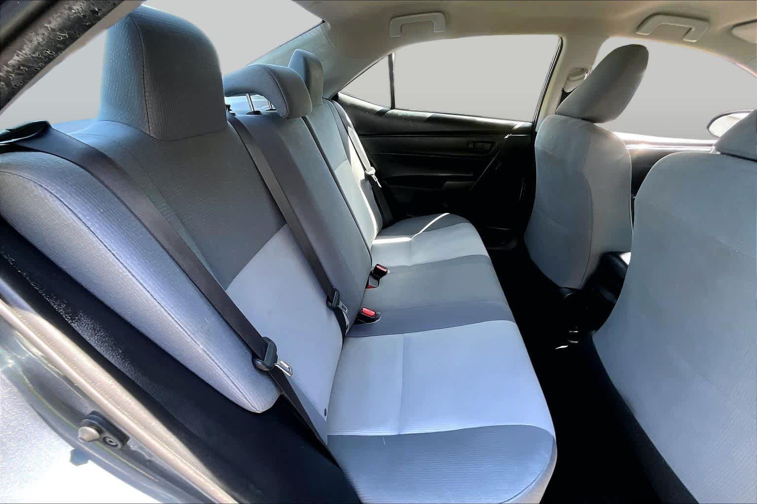 Used 2017 Slate Metallic Toyota L image 18