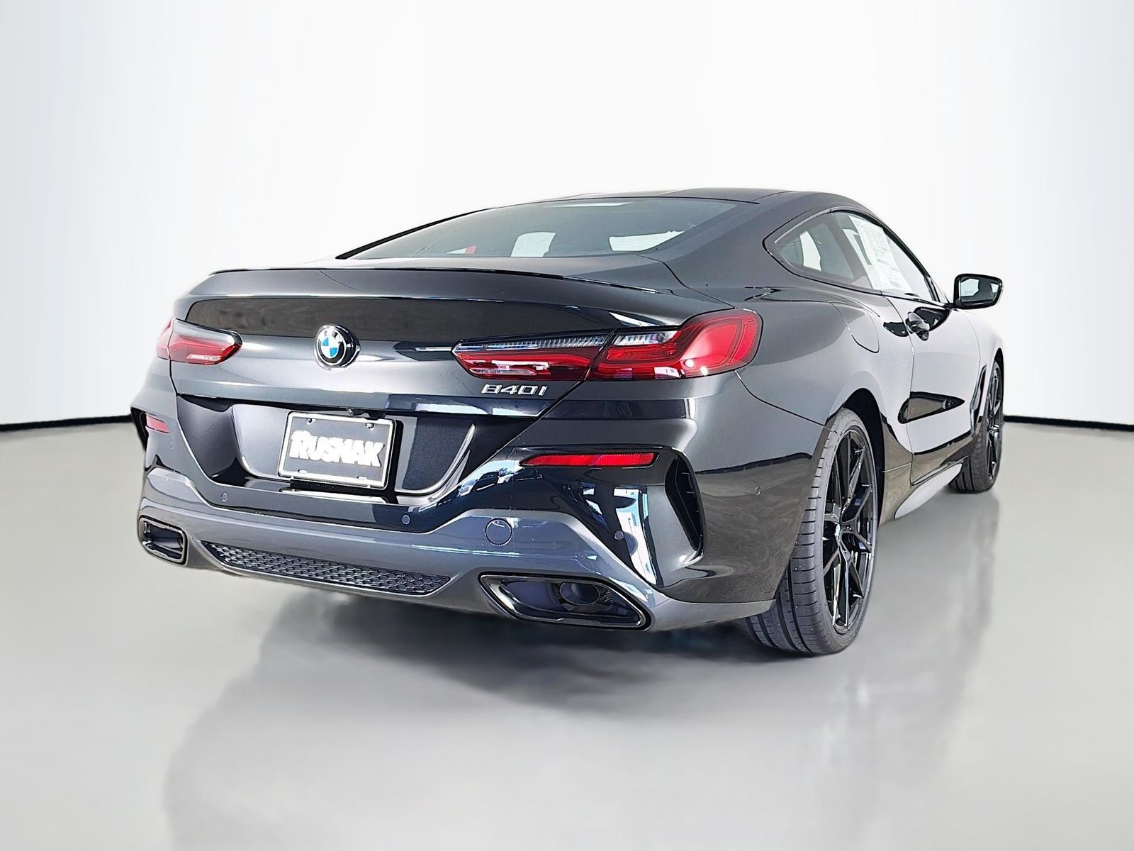 2026 BMW 8 Series 840i - Photo 7