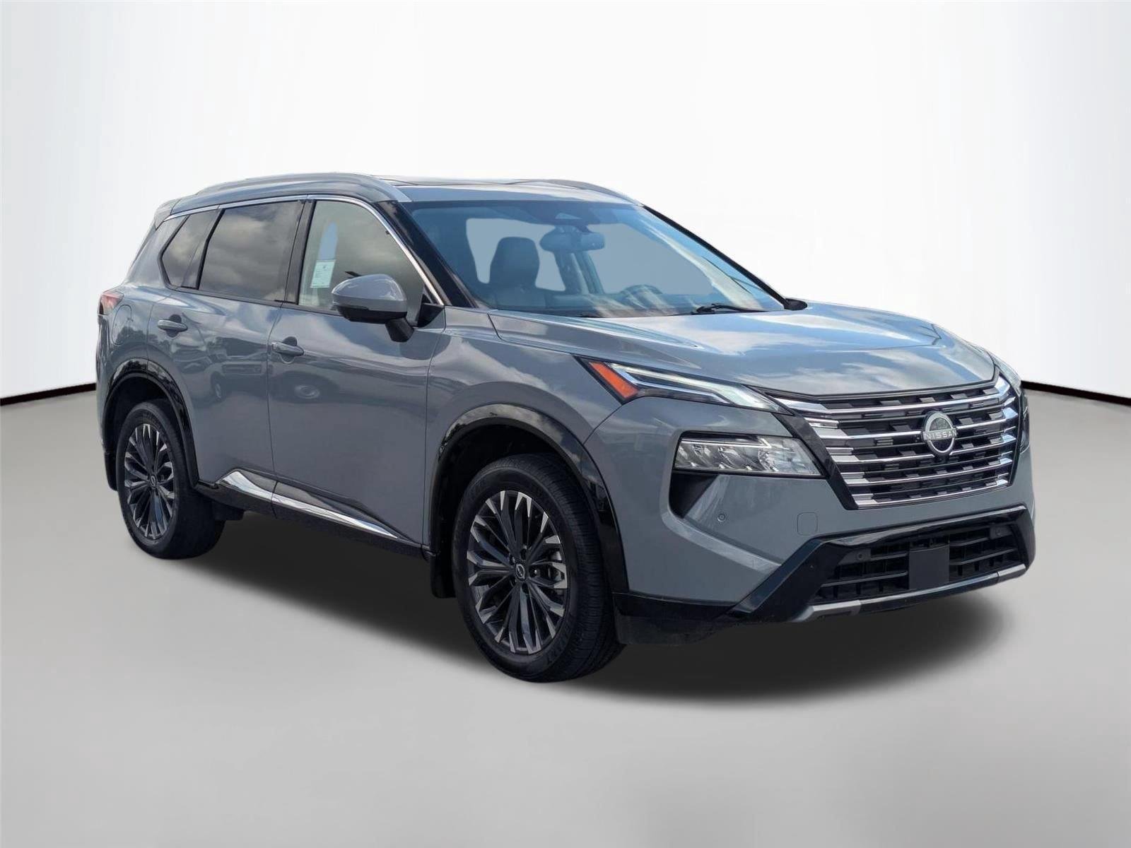 Used 2024 Boulder Gray Metallic Nissan Platinum image 3