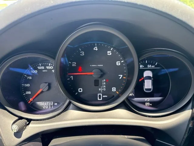 Used 2018 Blue Porsche Base image 10