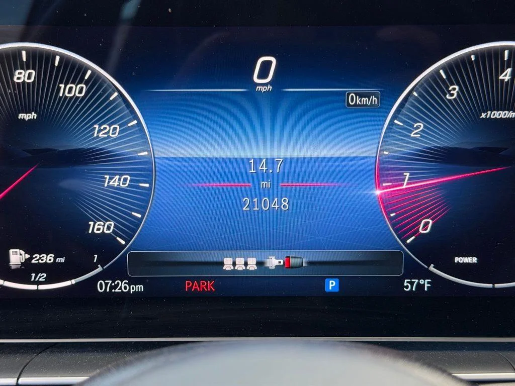 Used 2025 Black Mercedes-Benz GLE 350 image 23