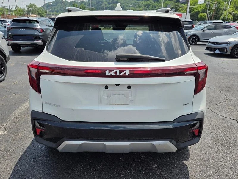 Used 2024 White Kia SX image 6