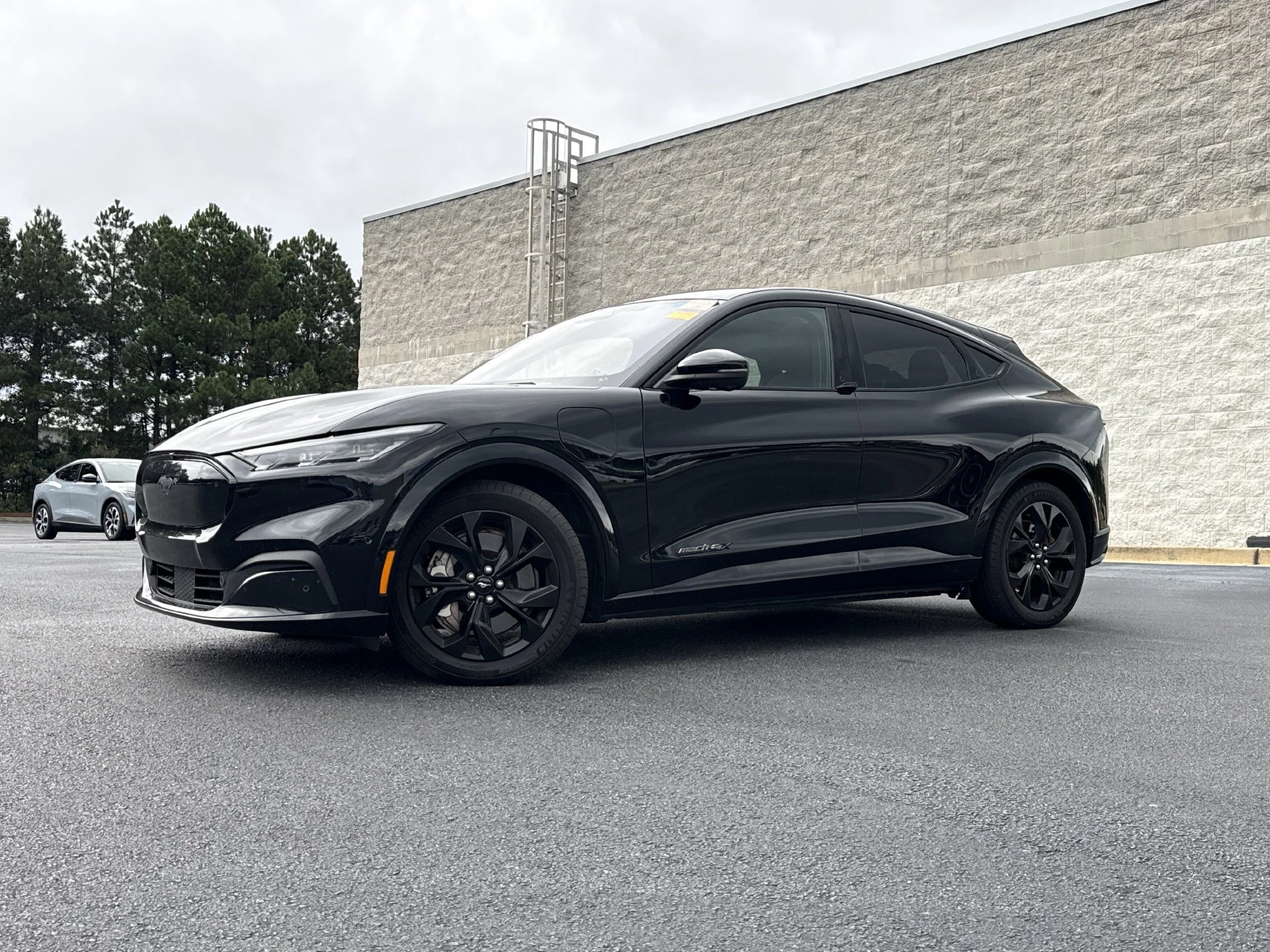 Used 2023 Shadow Black Ford Premium image 1