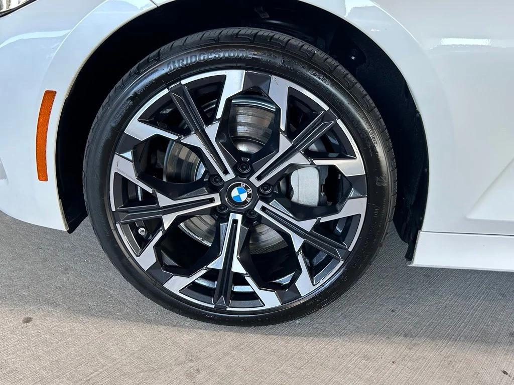 Used 2026 White Metallic BMW 330i image 37
