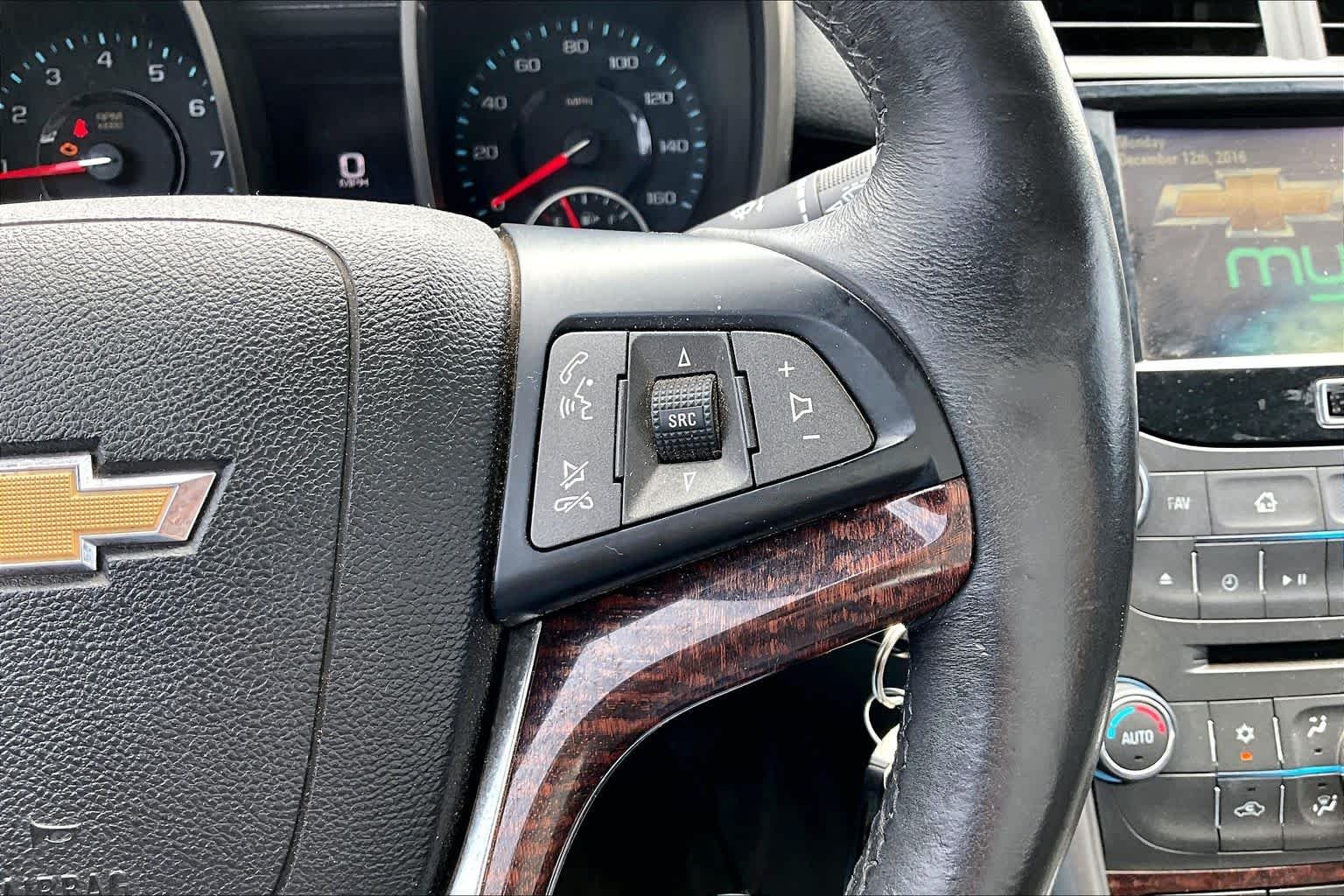 Used 2013 Black Granite Metallic Chevrolet LT image 23