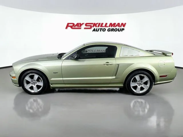 Used 2006 Green Ford GT Premium image 4