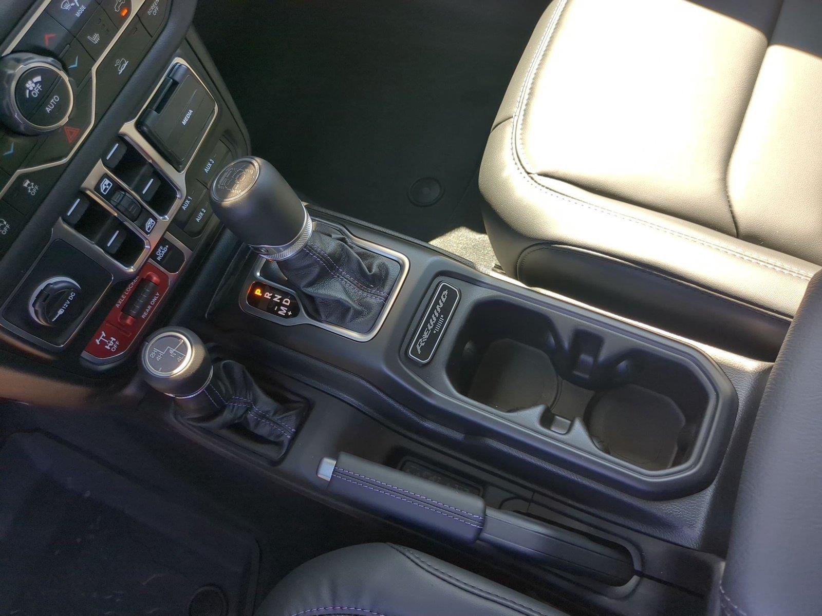 New 2027 Black Clear-Coat Paint Jeep Rewind image 15