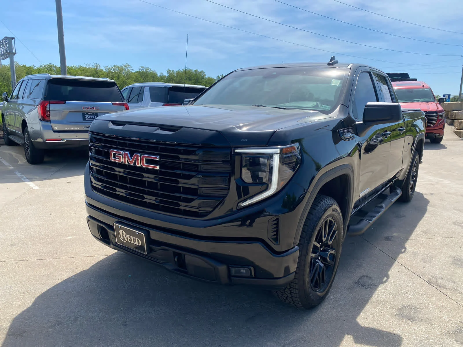 Used 2023 GMC Sierra 1500 Elevation with VIN 1GTRUCED1PZ189479 for sale in Kansas City