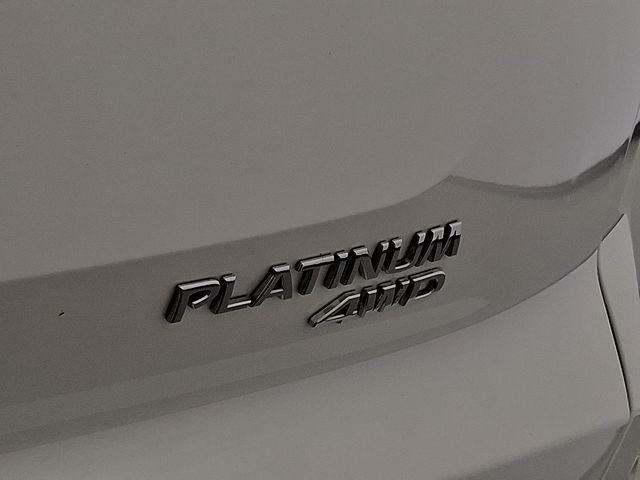 Used 2025 White Nissan Platinum image 37