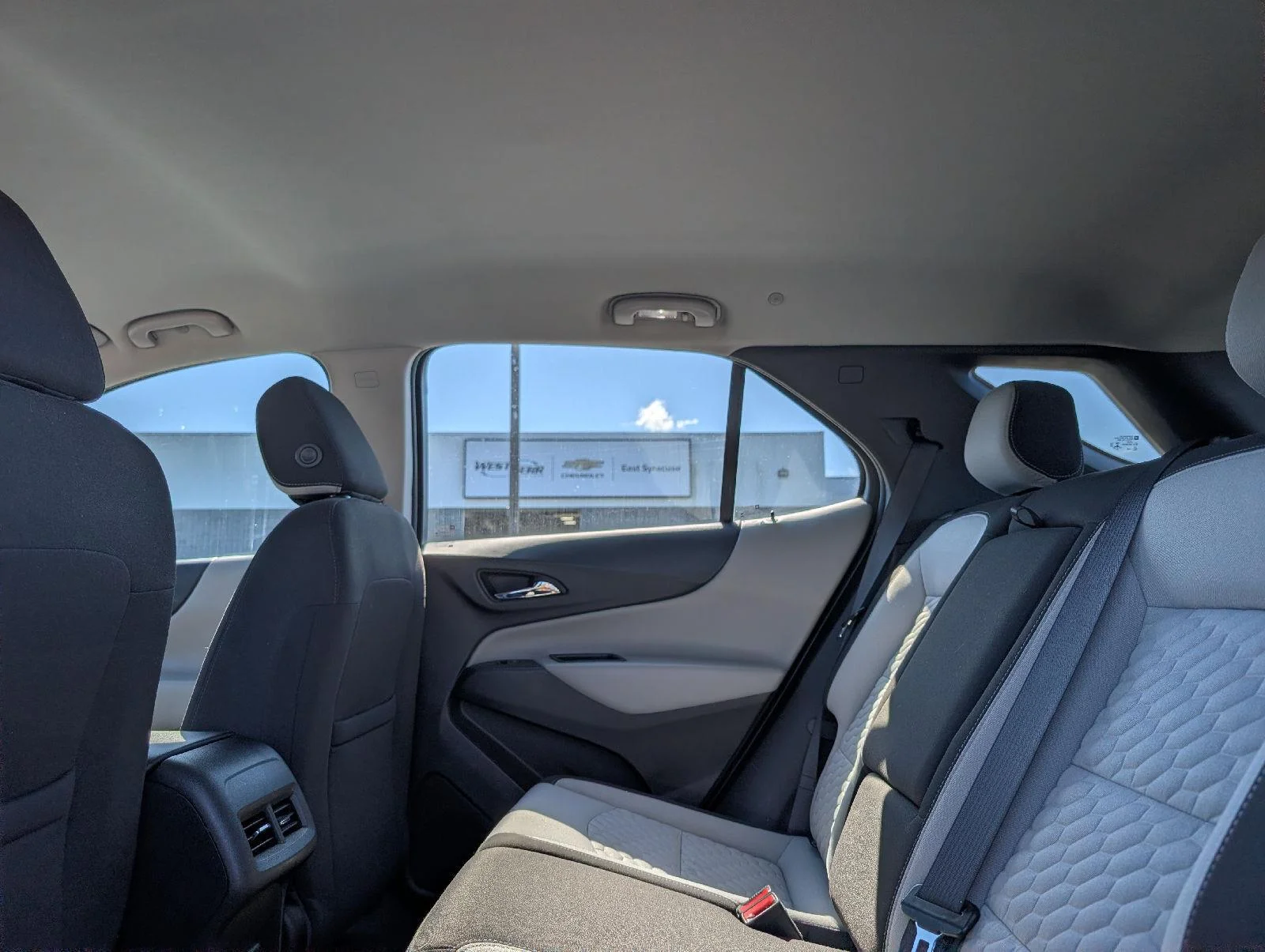 Used 2021 Summit White Chevrolet LS image 11