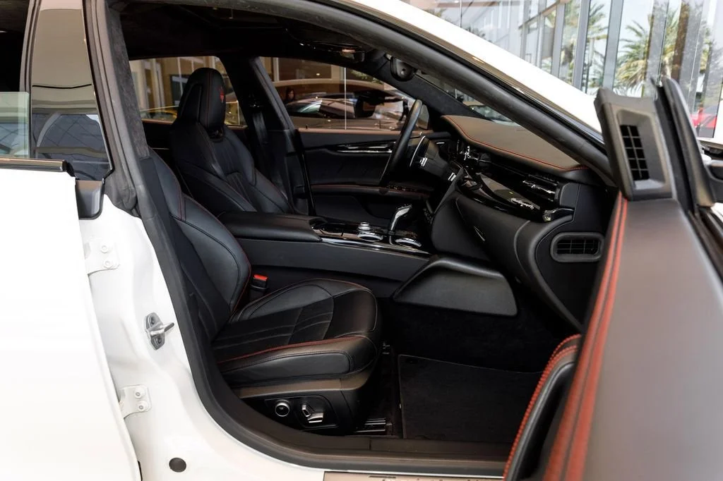 Used 2022 Bianco Maserati Modena image 12