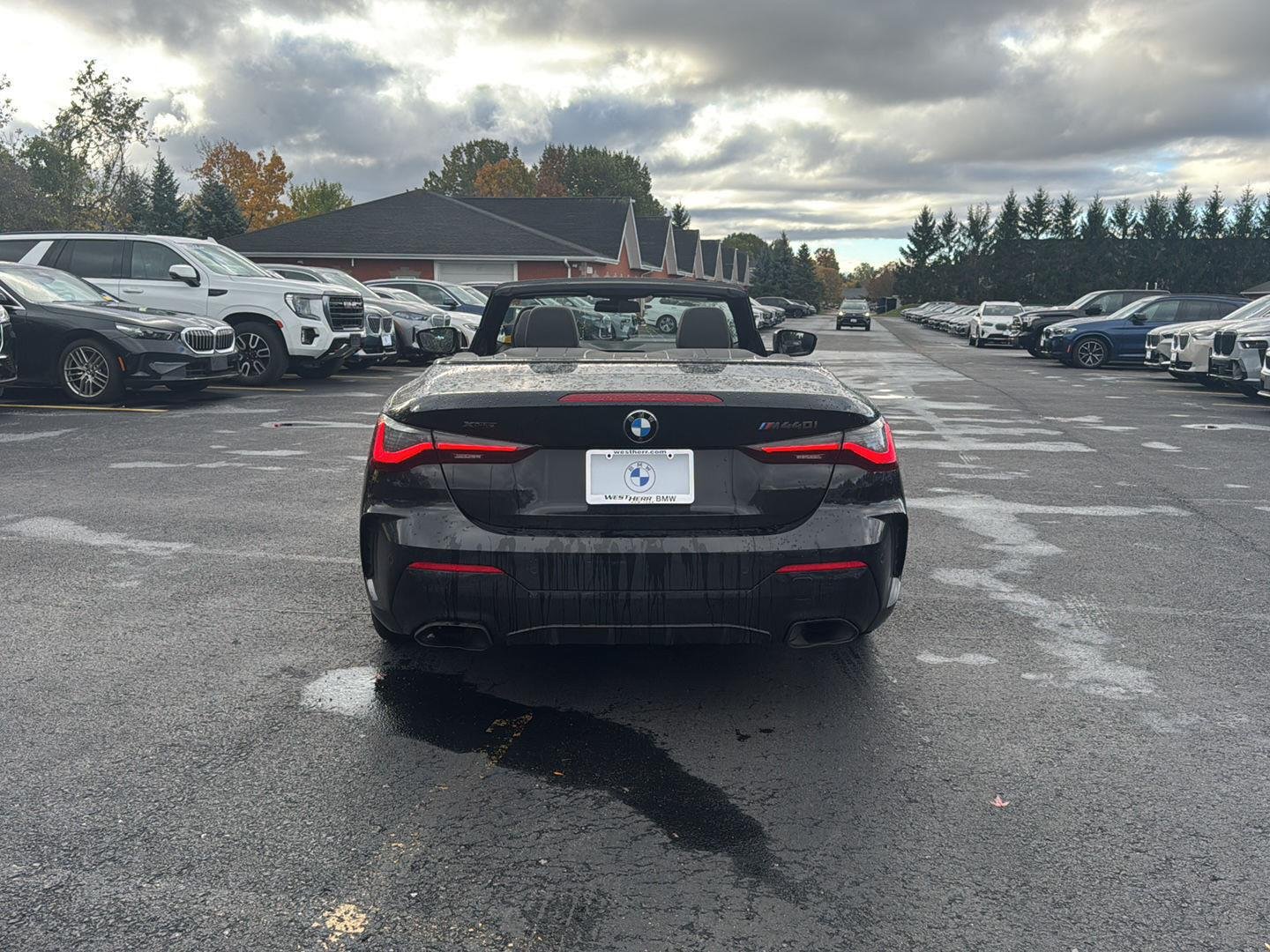 Used 2022 Black Sapphire Metallic BMW M440i xDrive image 4
