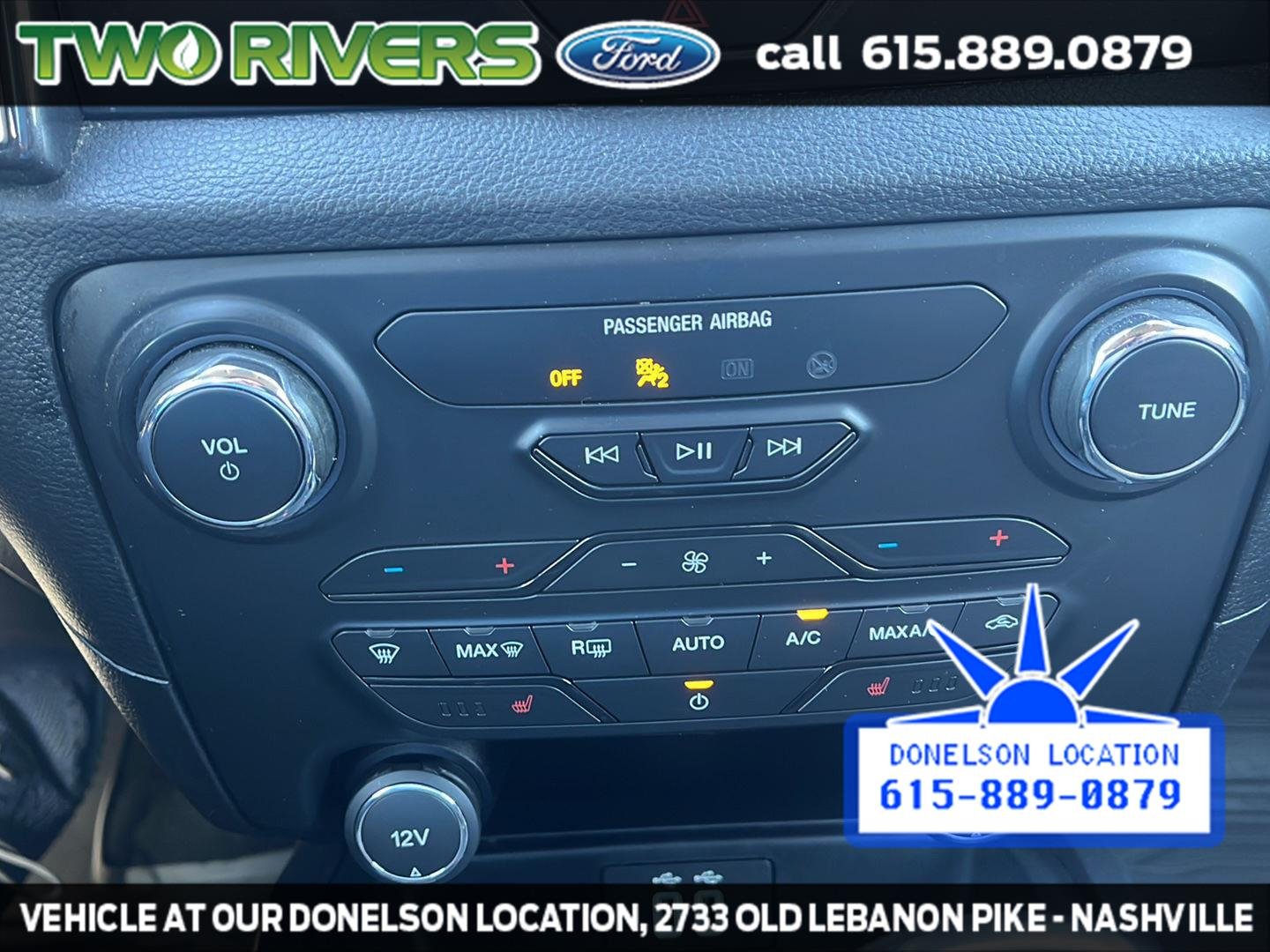 Used 2020  Ford LARIAT image 29