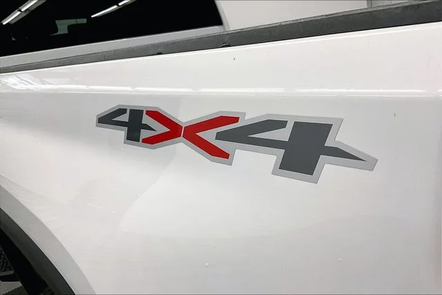 Used 2025 Summit White Chevrolet Work Truck image 9