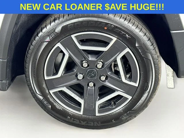 New 2026 Bright White Clear-Coat Exterior Paint Jeep  image 29