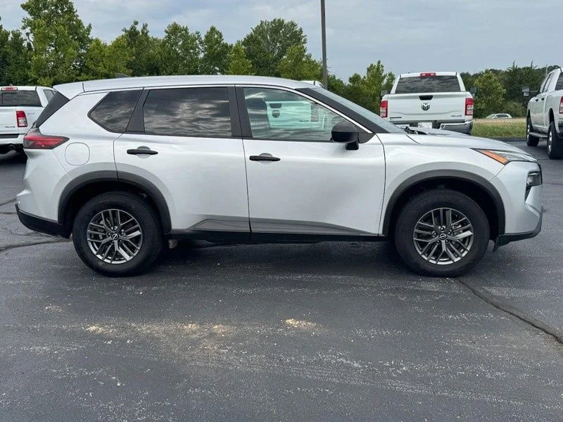 Used 2024 Nissan Rogue S with VIN 5N1BT3AA3RC675017 for sale in Festus, MO