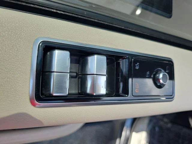 Used 2022  Land Rover Westminster image 29