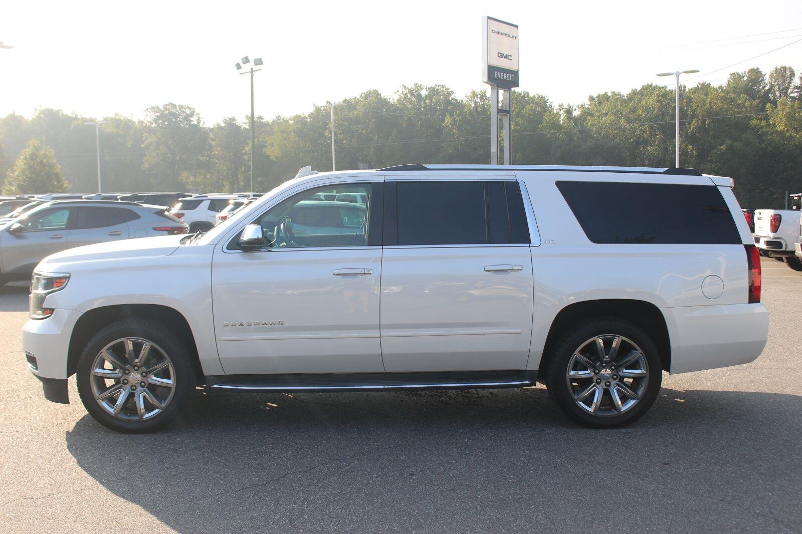 Used 2016 IRIDESCENT PEARL TRICOAT Chevrolet LTZ image 4