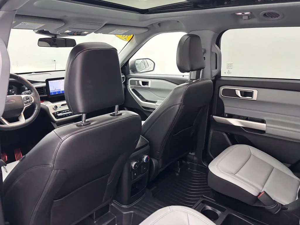 Used 2021 Silver Ford XLT image 37