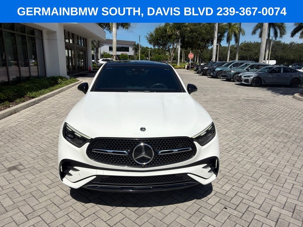 Used 2024  Mercedes-Benz GLC 300 Coupe image 8