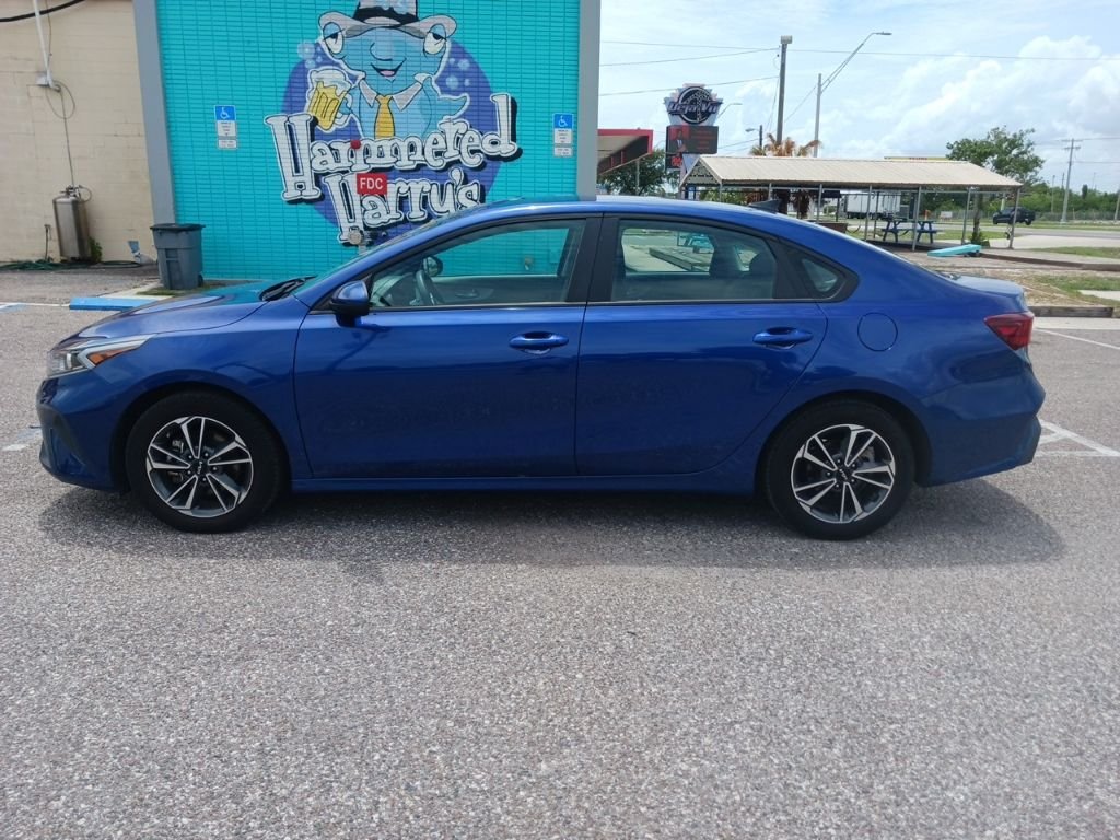 2024 Kia Forte LXS - Photo 6