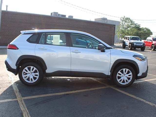 Used 2024 Pearl Toyota L image 5
