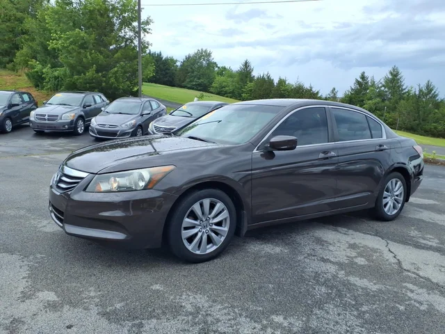 Pre-Owned 2011 Honda Accord EX-L