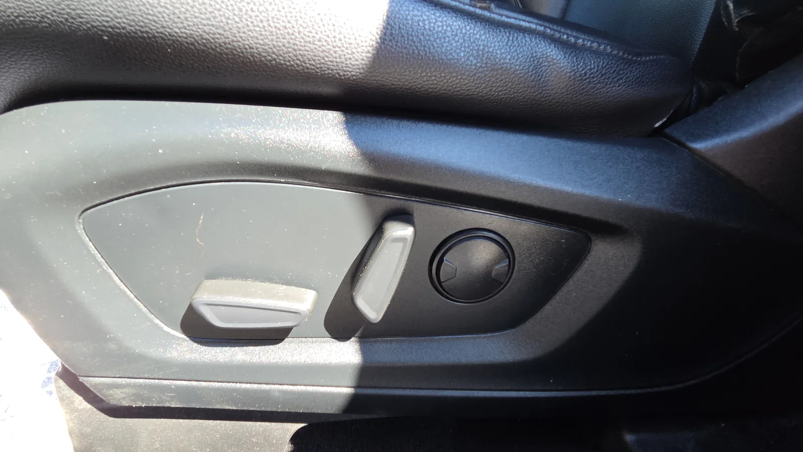 Used 2020 Gray Ford XLT image 27