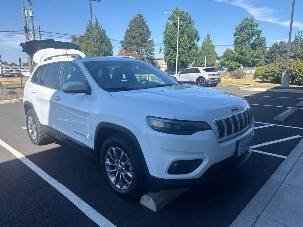 Used 2021 White Jeep Latitude Plus image 1