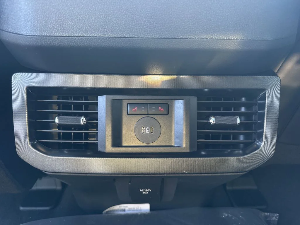 New 2026 White Ford Platinum image 22