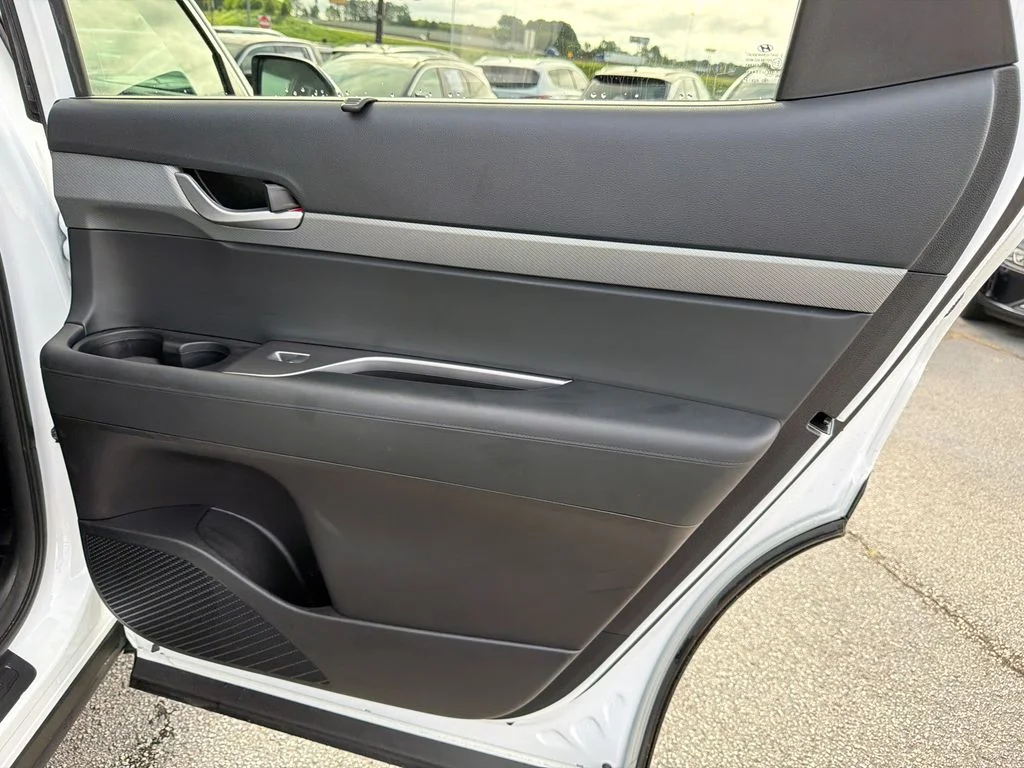 Used 2025 White Hyundai XRT image 16