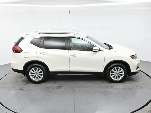 Used 2018 Pearl White Nissan SV image 40