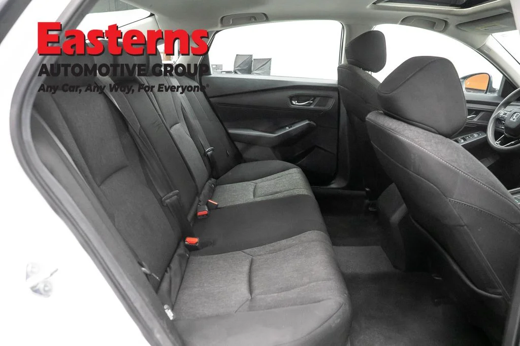 Used 2024 White Honda EX image 22