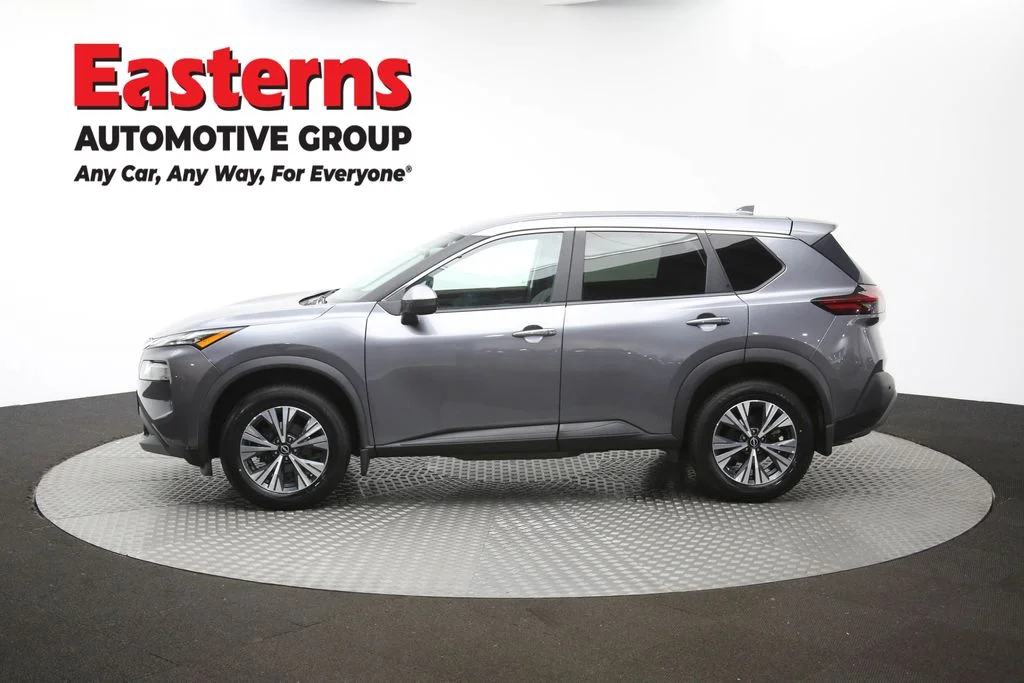 Used 2023 Gray Nissan SV image 55