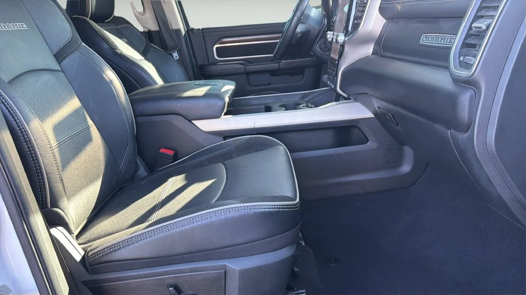Used 2024 White Ram Laramie image 11