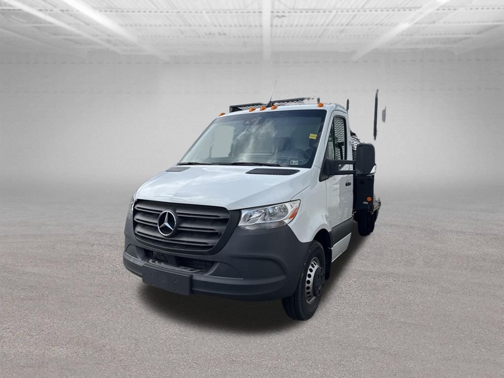 Used 2023 White Mercedes-Benz Standard Roof image 2