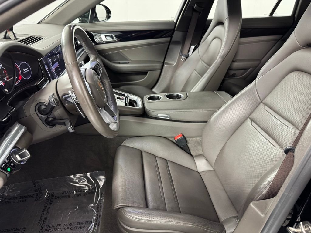 Used 2019 Jet Black Metallic Porsche 4 image 11