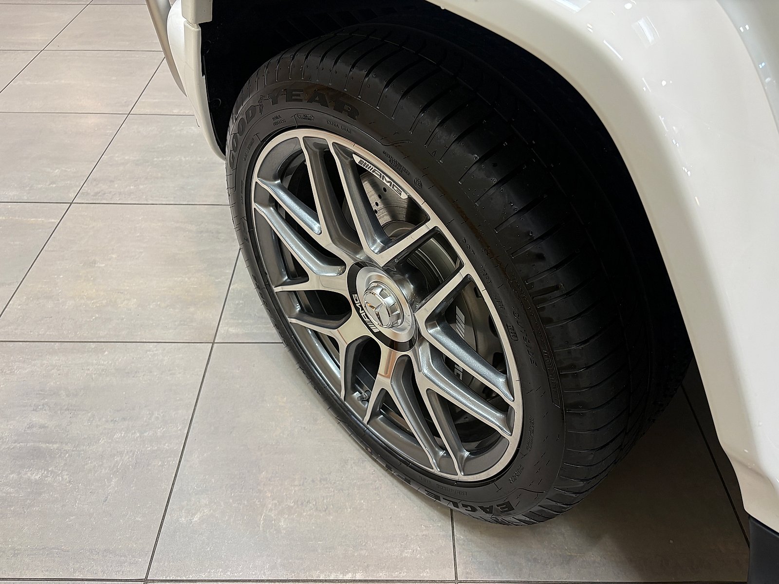 New 2027 Polar White Mercedes-Benz AMG® G 63 image 9